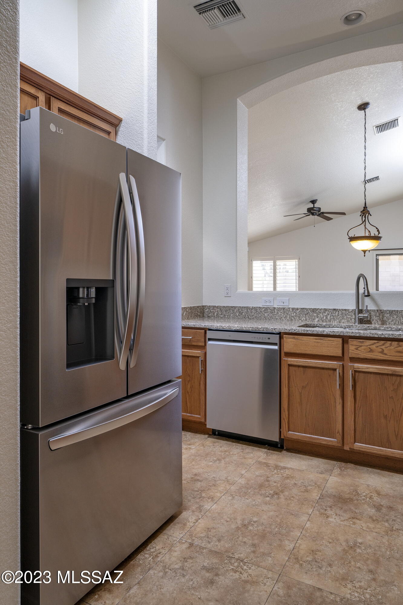 2334 West Golden Hills Road Tucson, AZ 85745 - Photo 7 of 21