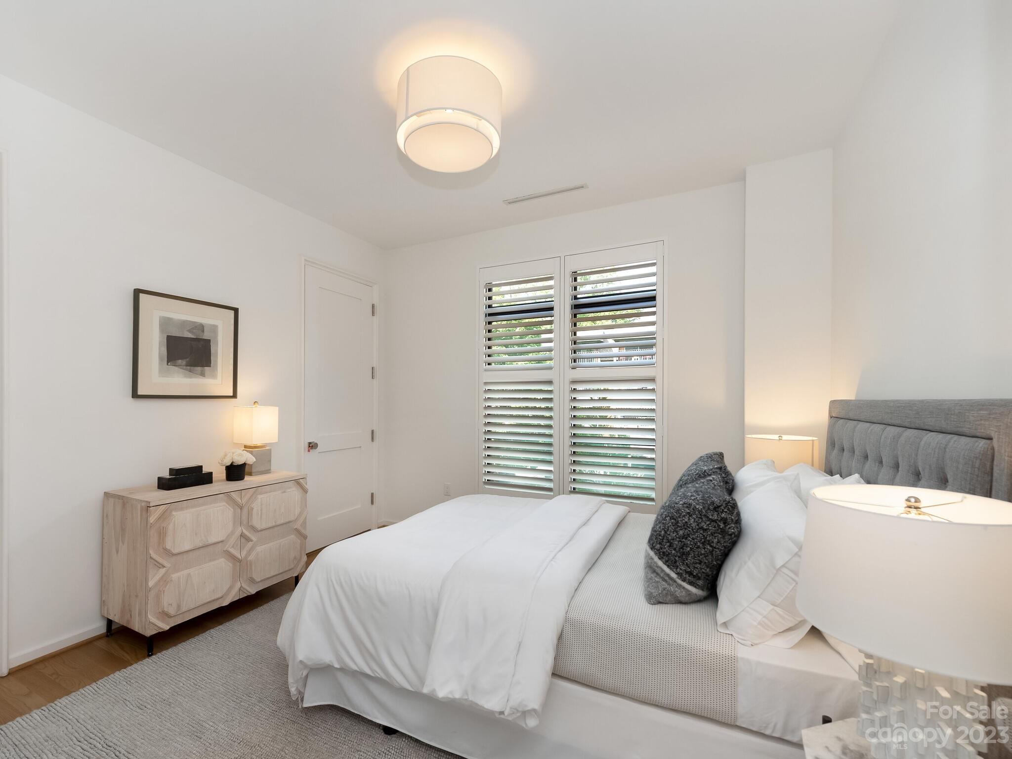 1333 Queens Road, Unit B2 Charlotte, NC 28207 - Photo 17 of 20 Gallery Image 17