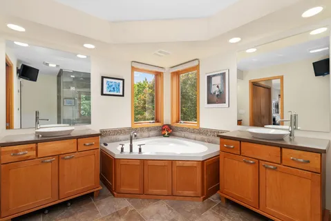 $985,000 | 1411 Willow Trail, Middleton, WI 53562