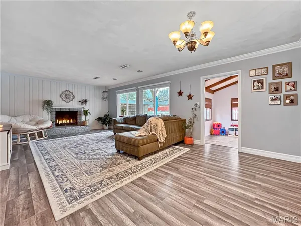 $309,500 | 325 North Market Street, Waterloo, IL 62298