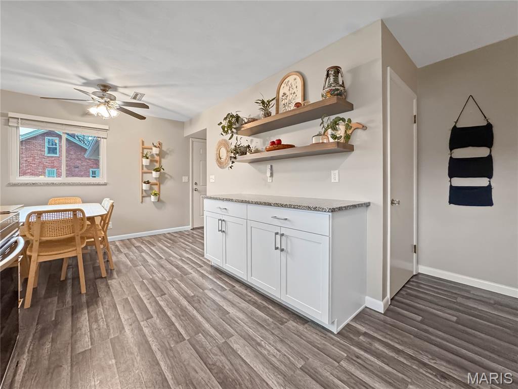 325 North Market Street Waterloo, IL 62298 - Photo 30 of 68