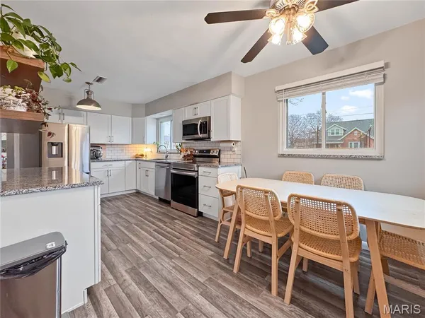 $309,500 | 325 North Market Street, Waterloo, IL 62298