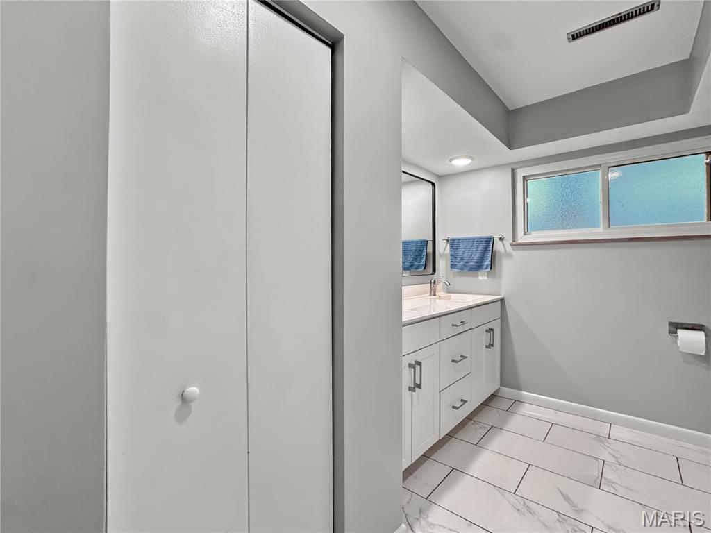 325 North Market Street Waterloo, IL 62298 - Photo 35 of 68