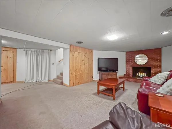 $309,500 | 325 North Market Street, Waterloo, IL 62298