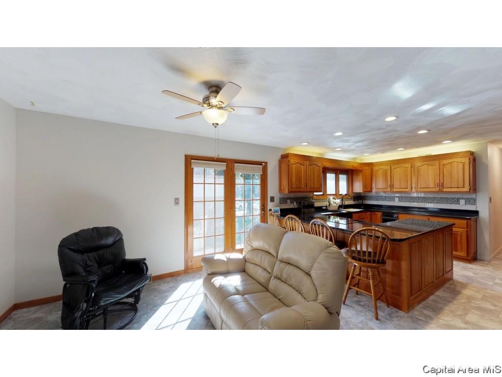 2064 Huntleigh Road Springfield, IL 62704 - Photo 18 of 36