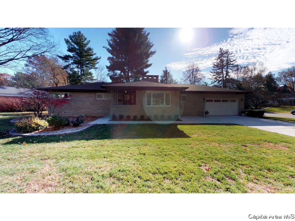 2064 Huntleigh Road Springfield, IL 62704 - Photo 3 of 36