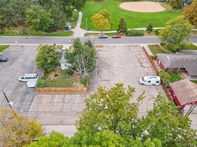 $1,200,000 | 1150-60 North Dahlia Street North, Denver, CO 80220