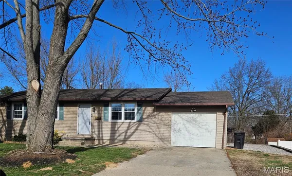 $170,000 | 4709 Snow White Terrace, Alton, IL 62002