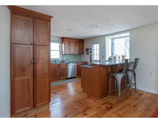 39 Marion Road Scituate, MA 02066 - Photo 4 of 26