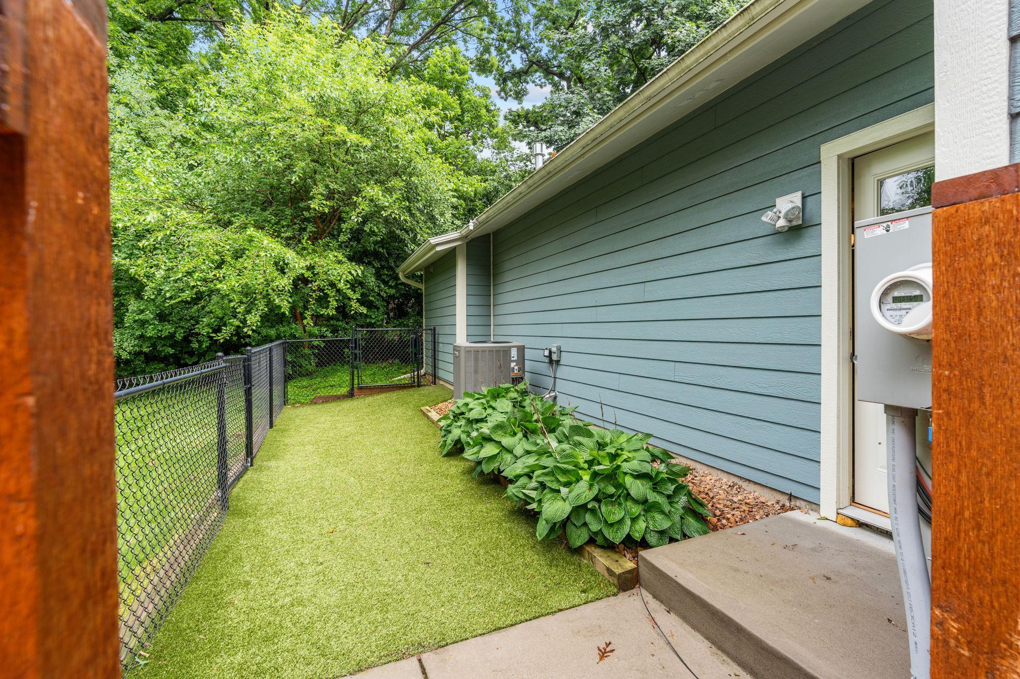 14516 Idylwood Road Minnetonka, MN 55345 - Photo 38 of 46