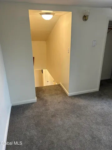 $1,250 | 132 Broad Street, Unit 2, Schuylerville, NY 12871