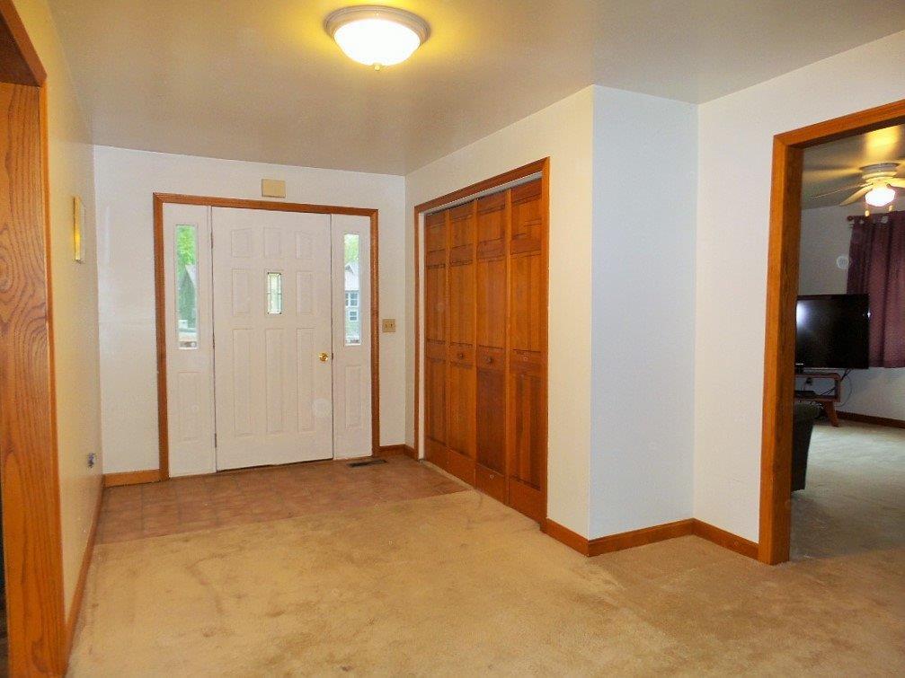 488 West Road Belgrade, ME 04917 - Photo 13 of 42 Front entry foyer mudroom