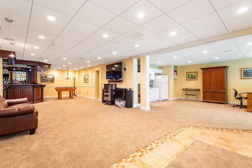 58 Andrews Road Wakefield, MA 01880 - Photo 33 of 39 Gallery Image 33