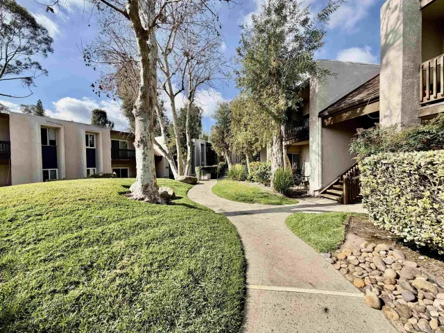 $380,000 | 5350 Baltimore Drive, Unit 5, La Mesa, CA 91942