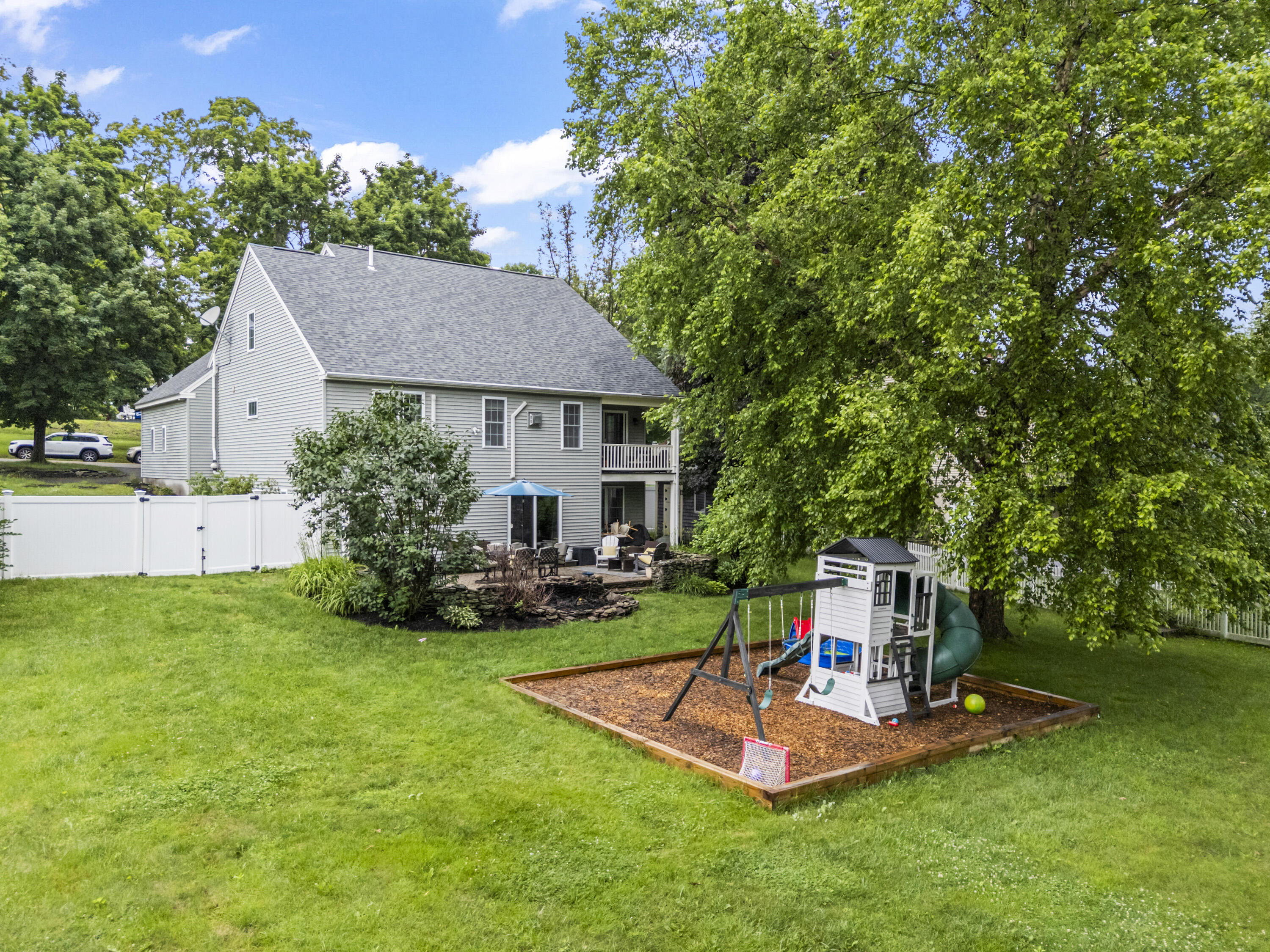 14 Flaggy Meadow Road Gorham, ME 04038 - Photo 13 of 92 14 Flaggy Meodow Rd_0116