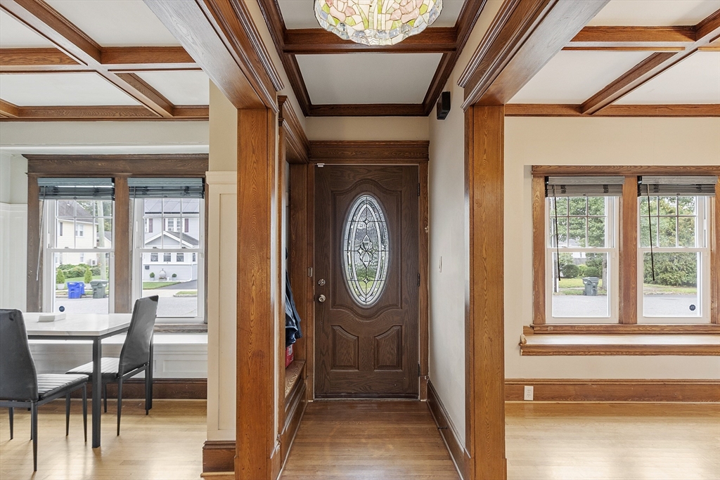 147 Belvidere Street Springfield, MA 01108 - Photo 12 of 35