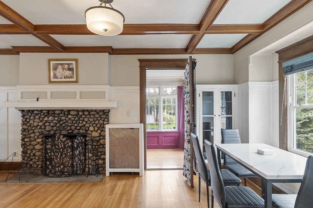 147 Belvidere Street Springfield, MA 01108 - Photo 13 of 35