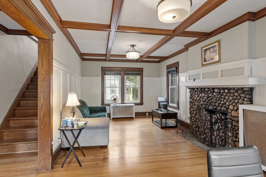 147 Belvidere Street Springfield, MA 01108 - Photo 14 of 35