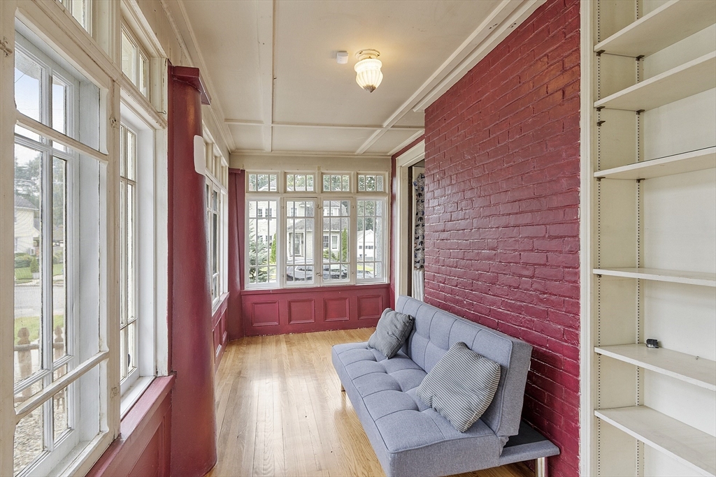 147 Belvidere Street Springfield, MA 01108 - Photo 24 of 35