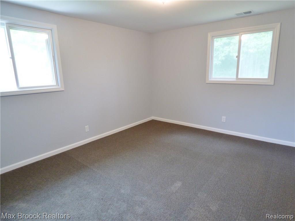 3318 Winchester Road West Bloomfield, MI 48322 - Photo 23 of 28