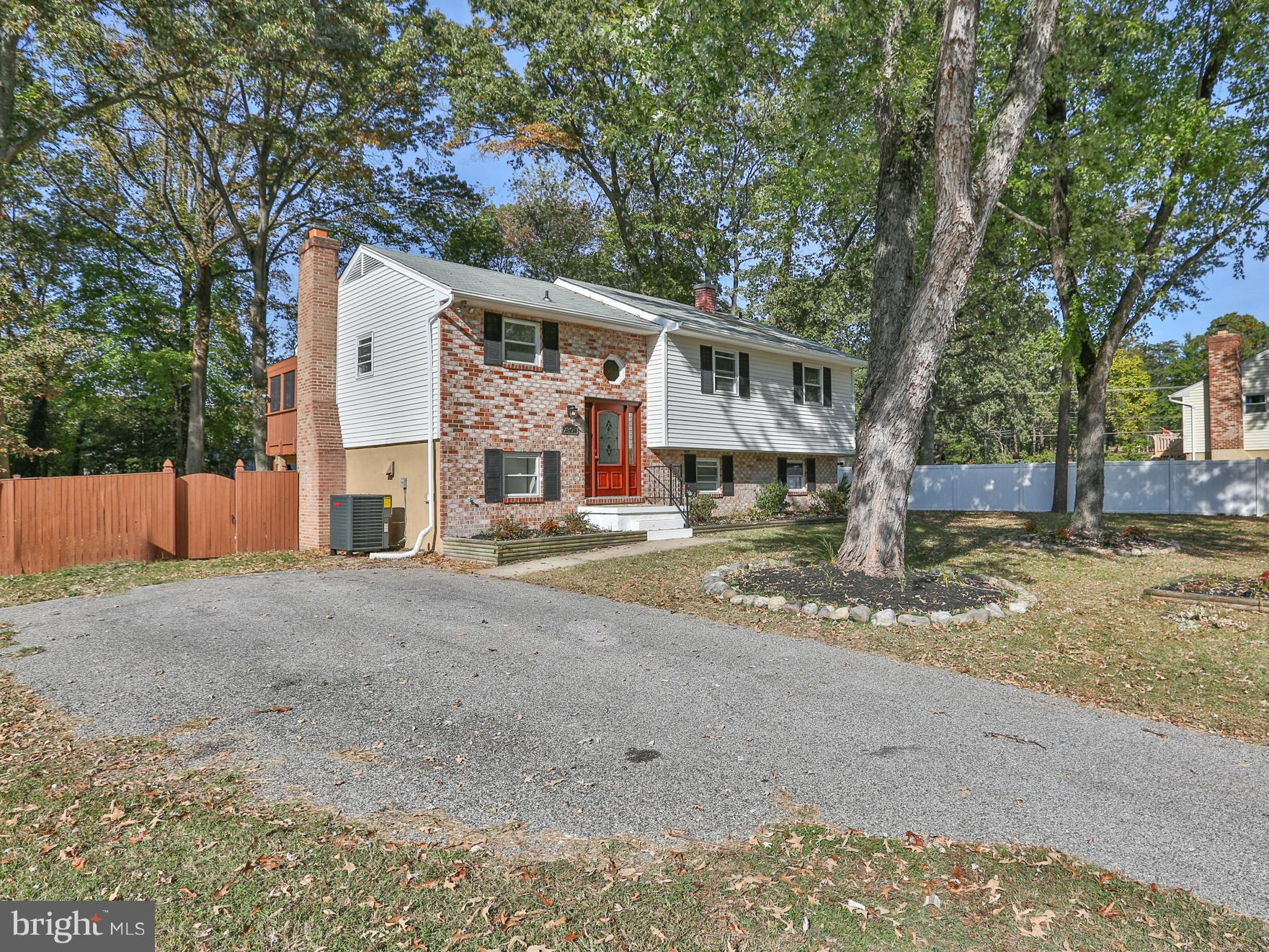 7804 Ruanne Court Pasadena, MD 21122 - Photo 30 of 30 Exterior (Front)