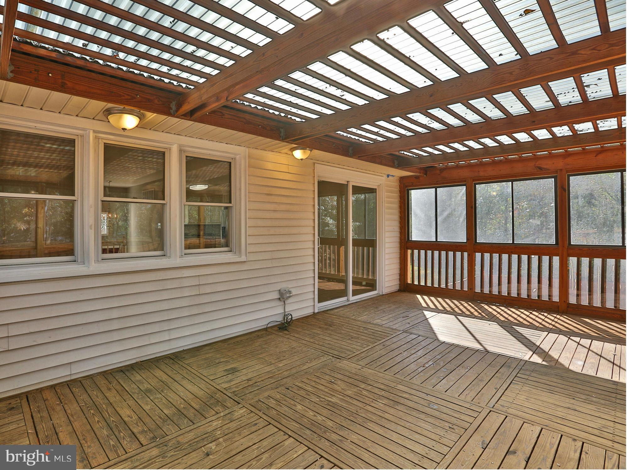 7804 Ruanne Court Pasadena, MD 21122 - Photo 7 of 30 Exterior (General)