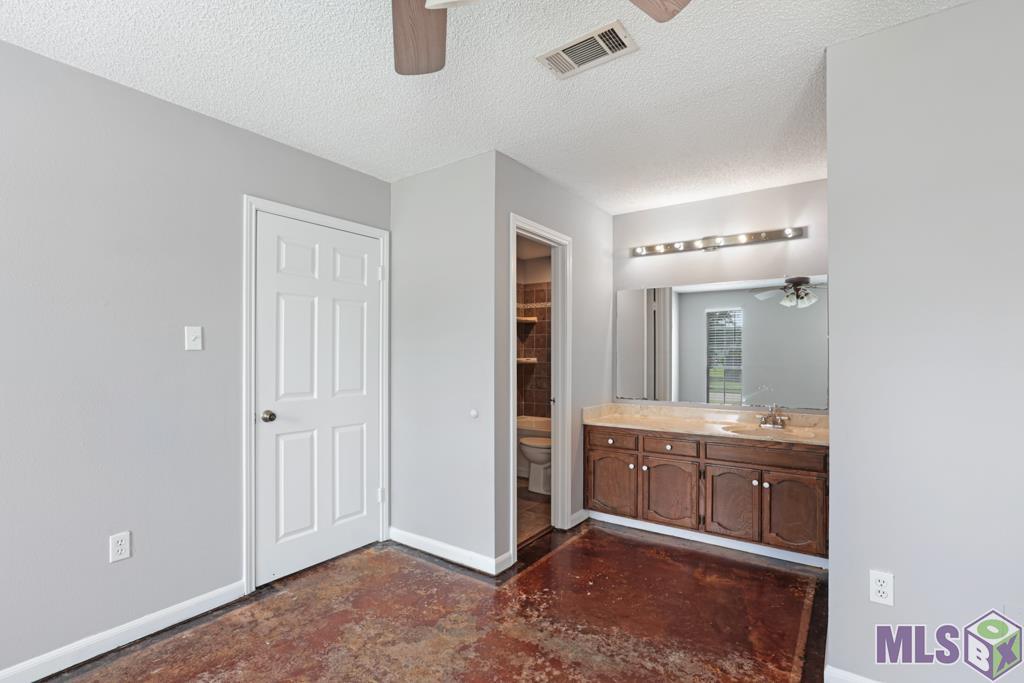 2012 General Mouton Avenue Baton Rouge, LA 70810 - Photo 17 of 26 Gallery Image 17