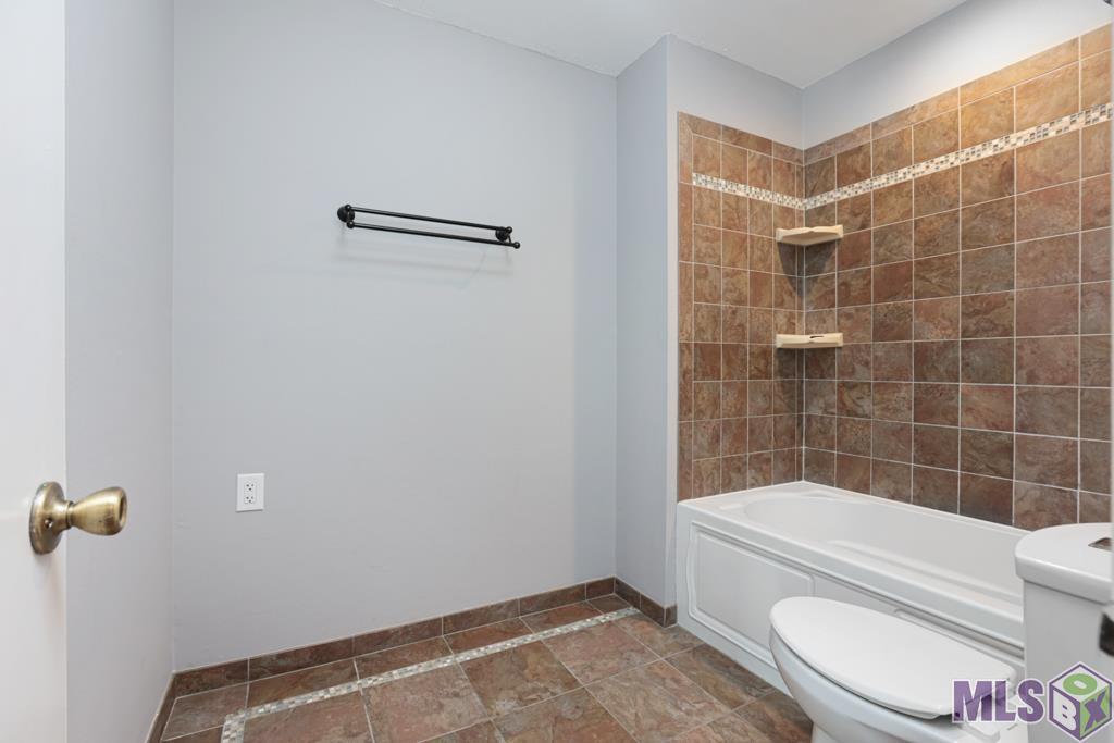 2012 General Mouton Avenue Baton Rouge, LA 70810 - Photo 18 of 26 Gallery Image 18