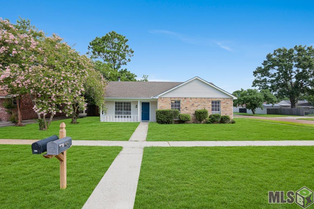 2012 General Mouton Avenue Baton Rouge, LA 70810 - Photo 2 of 26 Gallery Image 2