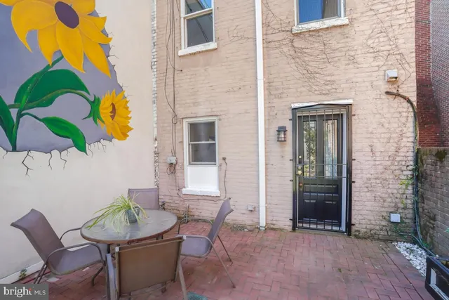 a view of a entryway with a house