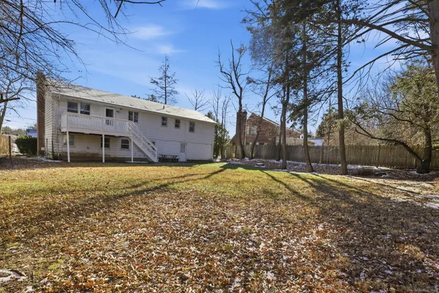 $2,700 | 8 Cherryfield Drive, West Hartford, CT 06107