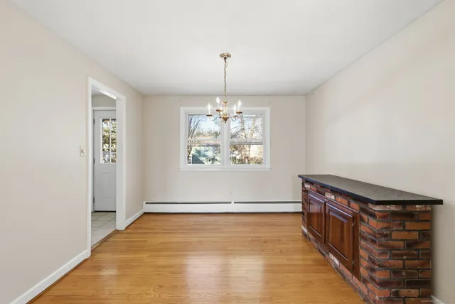 $2,700 | 8 Cherryfield Drive, West Hartford, CT 06107