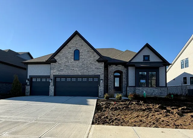 $947,812 | 19770 Chatham Shore Lane, Westfield, IN 46074