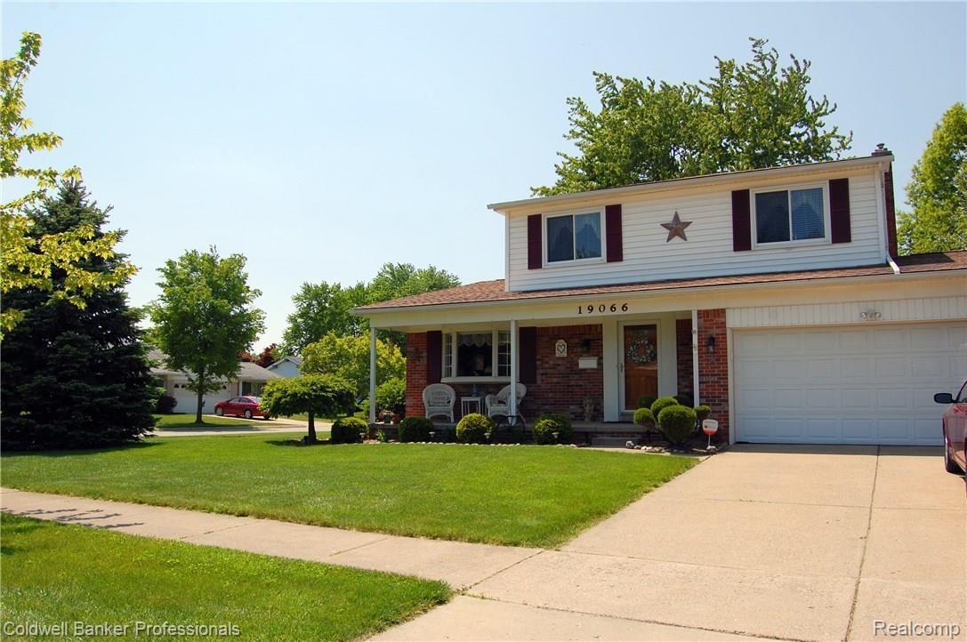 19066 Stonewood Road Riverview, MI 48193 - Photo 33 of 37 DSC_5989.JPG