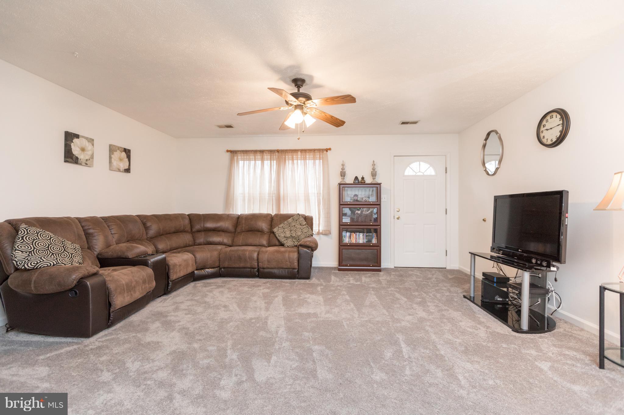 100 Inca Trail Winchester, VA 22602 - Photo 29 of 30 New carpet throughout this open floor plan.