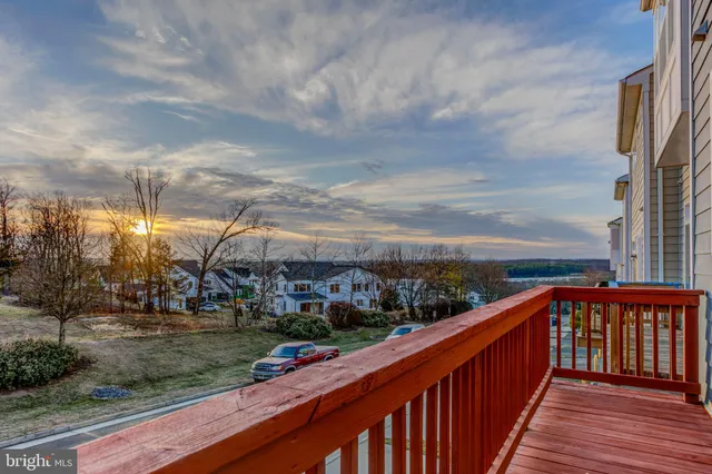 a balcony with an outdoor space