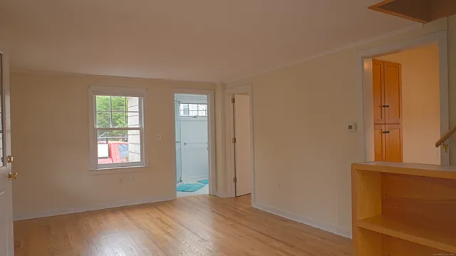 $1,950 | 3 Howard Avenue, Branford, CT 06405