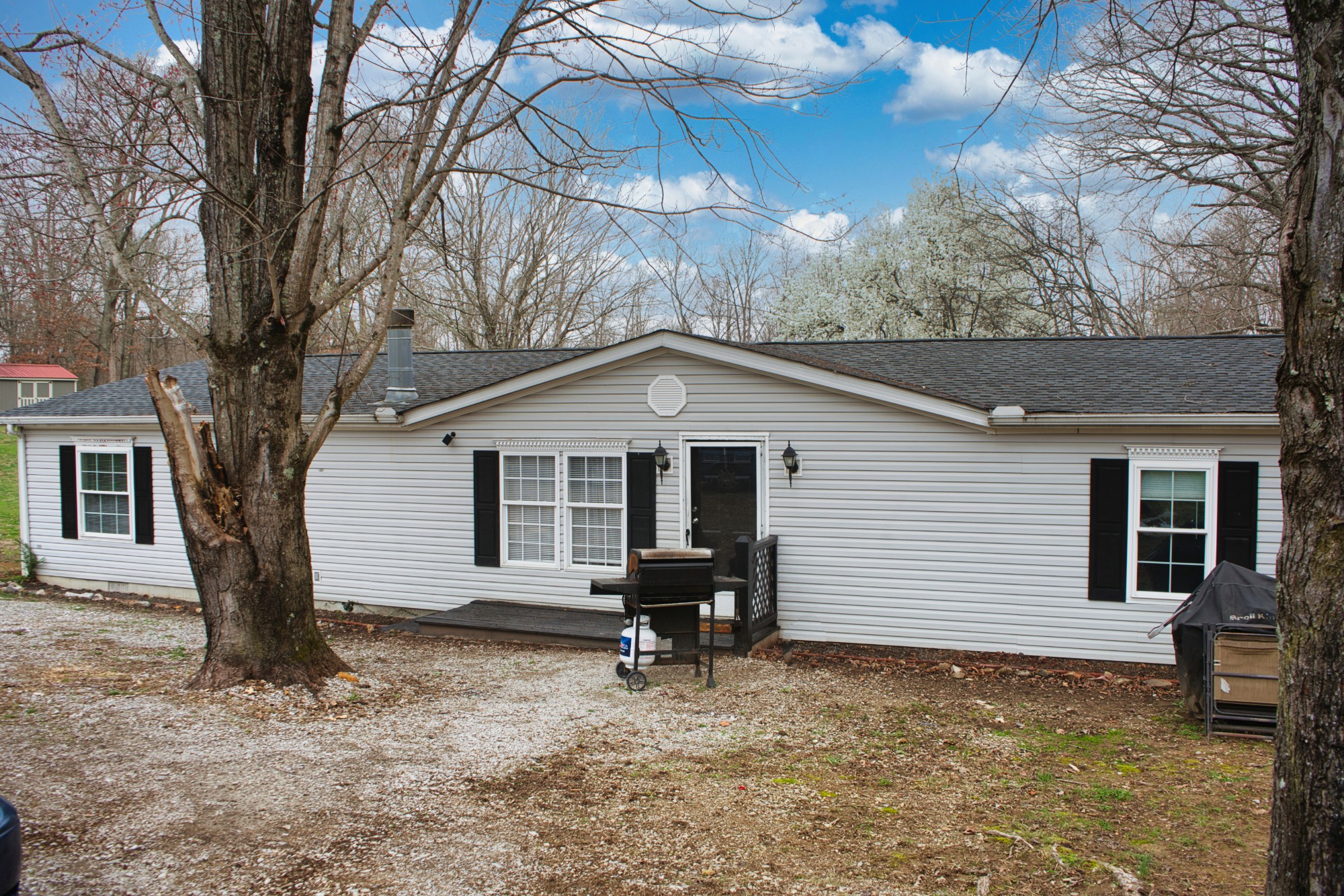3079 Trace Creek Road White Bluff, TN 37187 - Photo 2 of 35