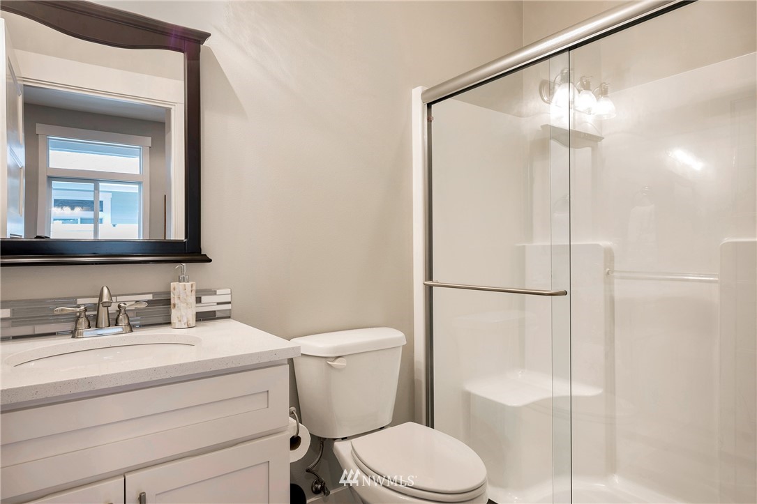 6867 Hannegan Road, Unit A Everson, WA 98247 - Photo 17 of 24 Gallery Image 17