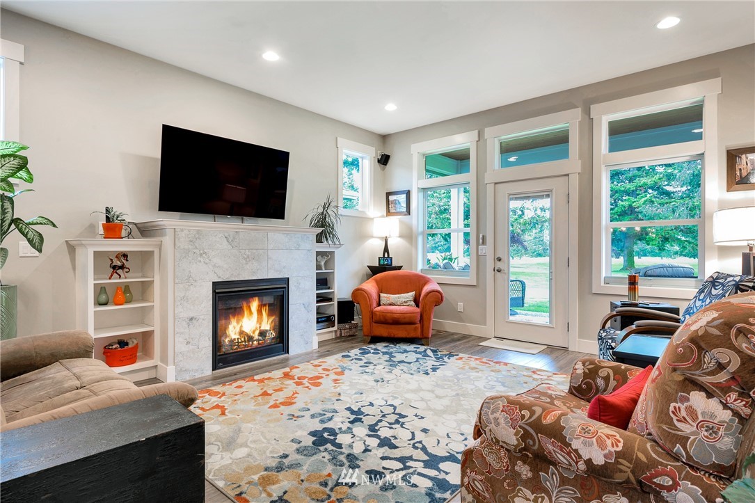 6867 Hannegan Road, Unit A Everson, WA 98247 - Photo 7 of 24 Gallery Image 7
