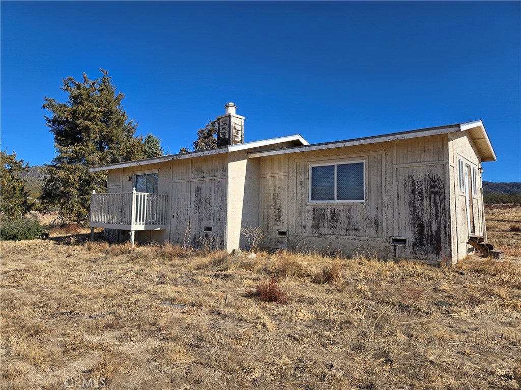 36650 Bautista Road Anza, CA 92539 - Photo 11 of 16 a backyard of a house