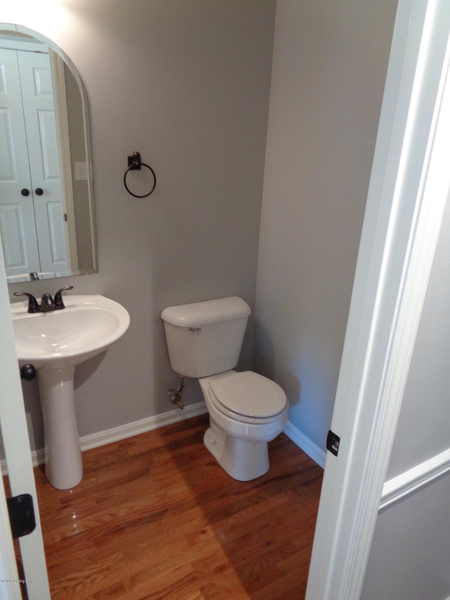 4602 Chenoweth Run Road Louisville, KY 40299 - Photo 12 of 34 DSC00249