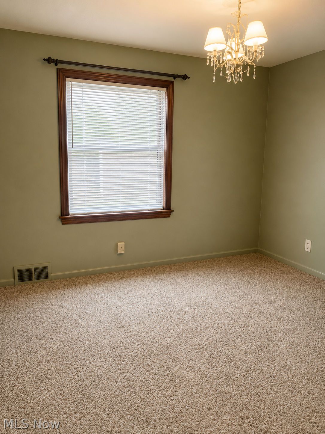 921 Garfield Street Struthers, OH 44471 - Photo 11 of 21