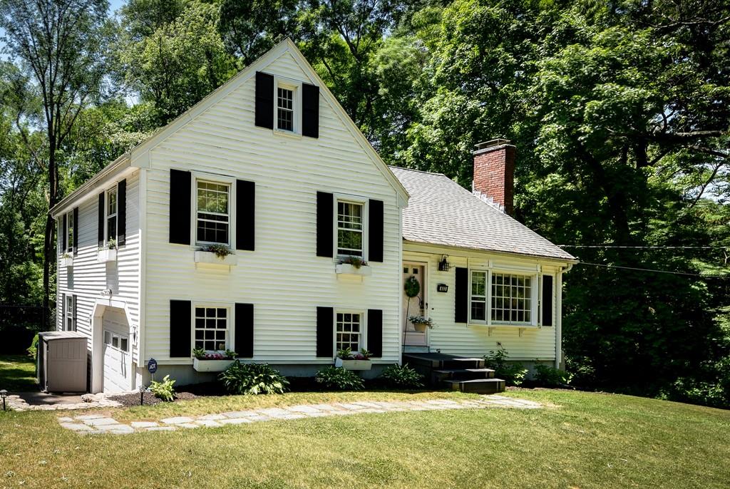 653 Main Street Ashland, MA 01721 - Photo 1 of 25 Gallery Image 1