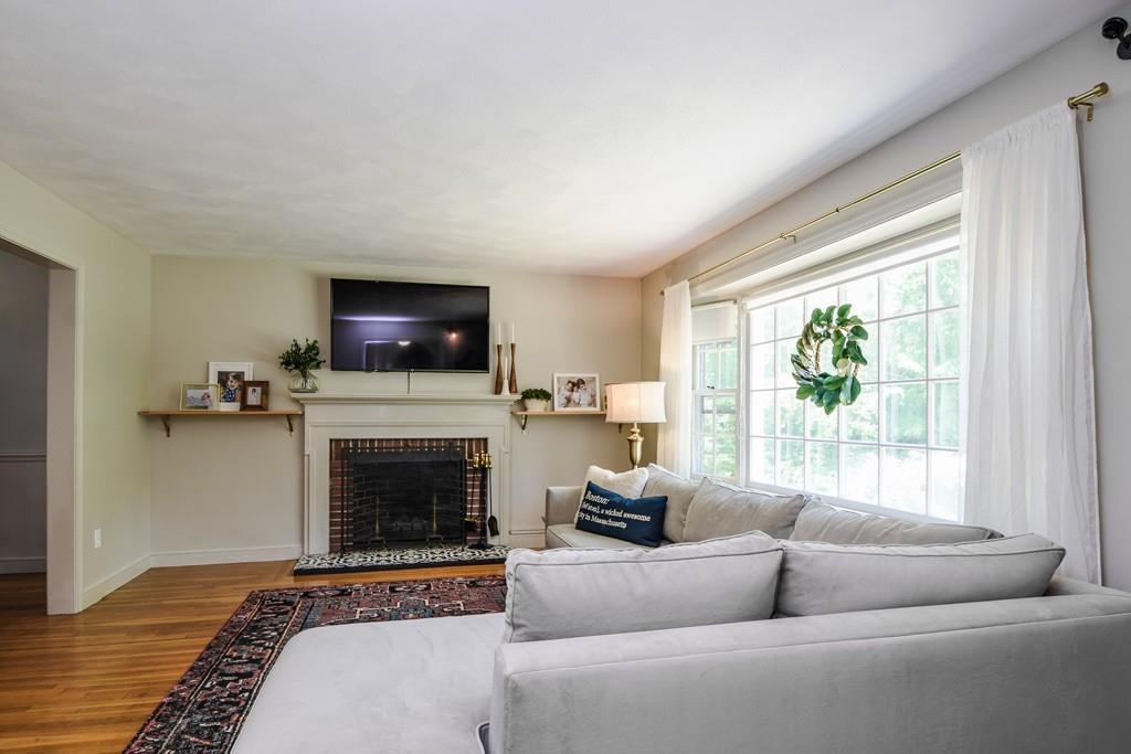 653 Main Street Ashland, MA 01721 - Photo 3 of 25 Gallery Image 3