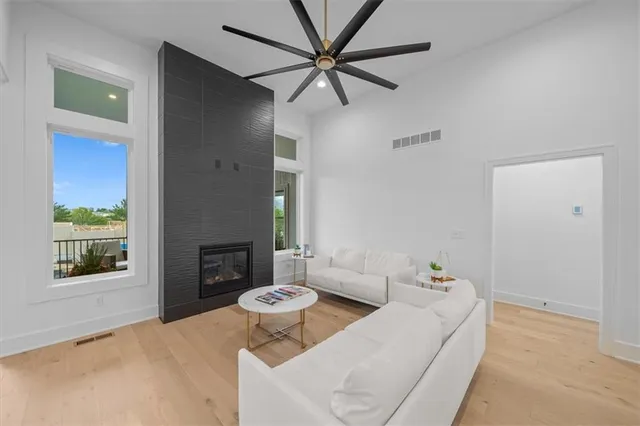 $569,000 | 793 Northeast Algonquin Street, Unit A, Lee's Summit, MO 64064