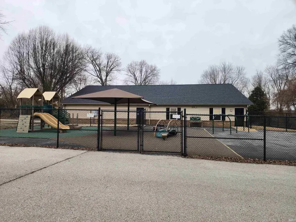 $340,000 | 607 Pennsylvania Street, Bicknell, IN 47512