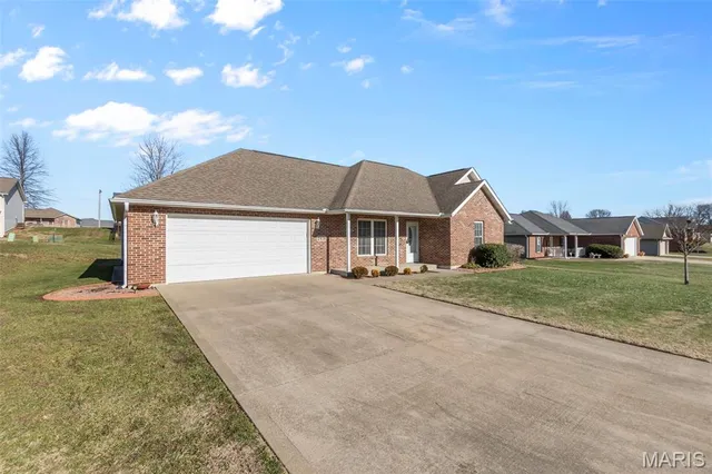 $280,000 | 2418 Jonathan Drive, Jackson, MO 63755