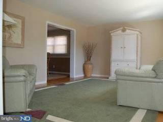 52 East Clearfield Road Havertown, PA 19083 - Photo 2 of 6