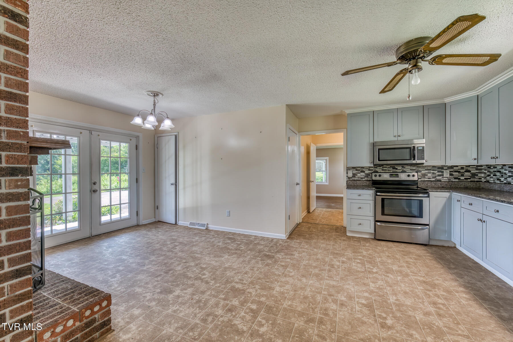 126 Charlem Hills Road Jonesborough, TN 37659 - Photo 9 of 56 126 Charlem Hills Rd-9